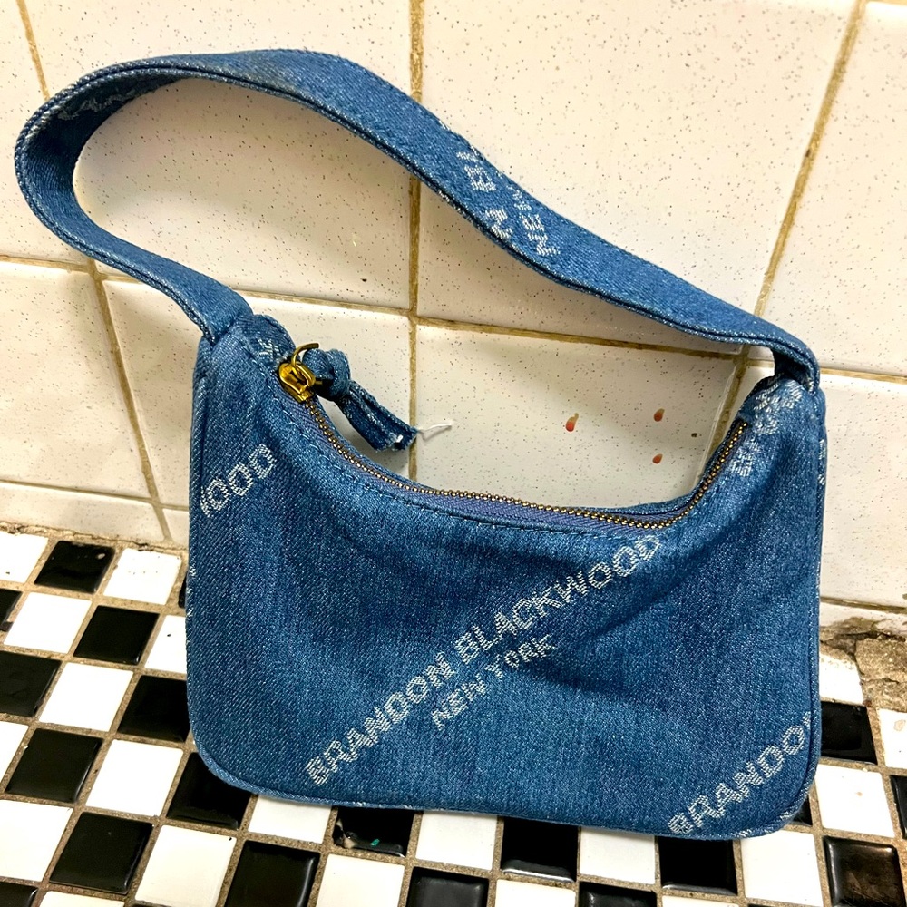 Brandon Blackwoods Purse💙